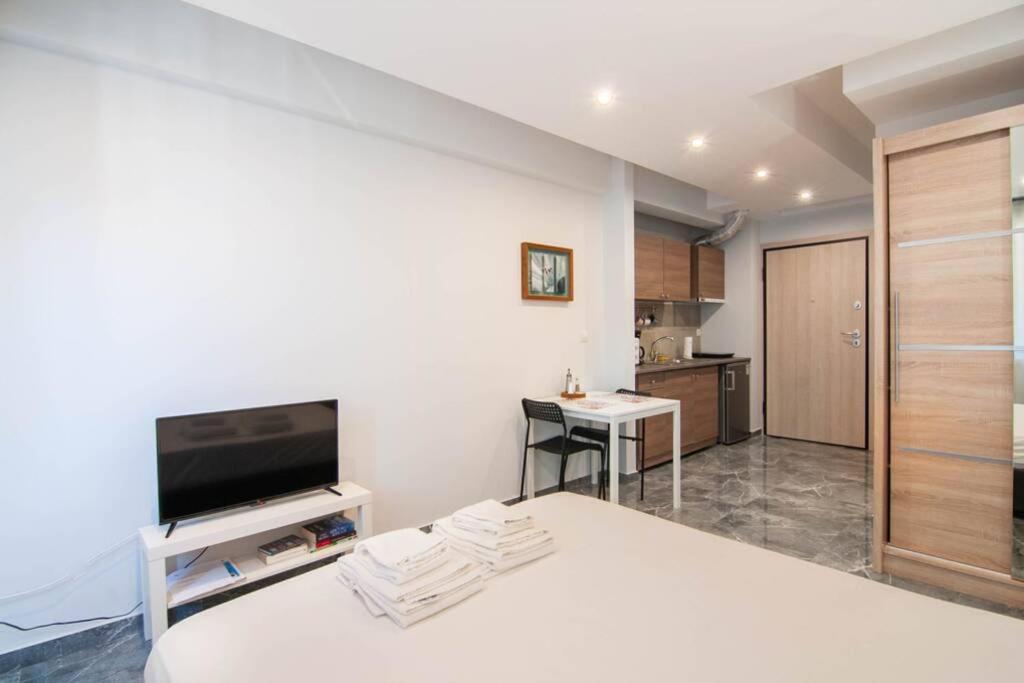 アテネCosy Studio For 2 People In The City Centerアパートメント エクステリア 写真