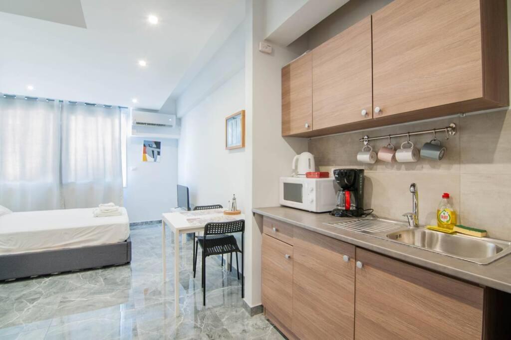 アテネCosy Studio For 2 People In The City Centerアパートメント エクステリア 写真
